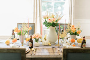 22 Gorgeous Thanksgiving Tablescape and Centerpiece Ideas You'll want to try this year from the best bloggers around.