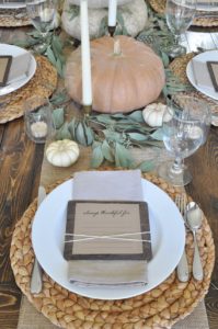 22 Gorgeous Thanksgiving Tablescape and Centerpiece Ideas You'll want to try this year from the best bloggers around.