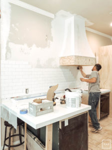 DIY Subway tile backsplash: Learn how to lay your own subway tile backsplash with this amazing tutorial. Subway tile is a classic option for kitchen backsplash and is one of the most affordable options on the market.