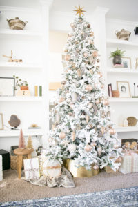 Learn how to decorate a Christmas tree like a pro with this step by step tutorial.