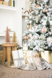 Learn how to decorate a Christmas tree like a pro with this step by step tutorial.