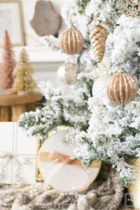 Learn how to decorate a Christmas tree like a pro with this step by step tutorial.