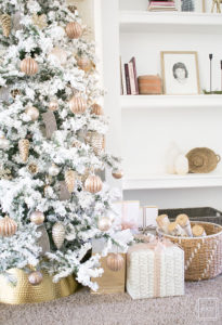 Learn how to decorate a Christmas tree like a pro with this step by step tutorial.