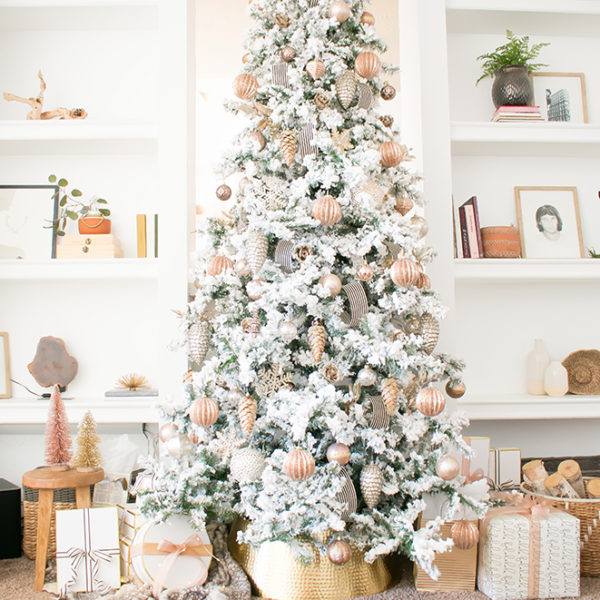 How to decorate a Christmas tree like a pro